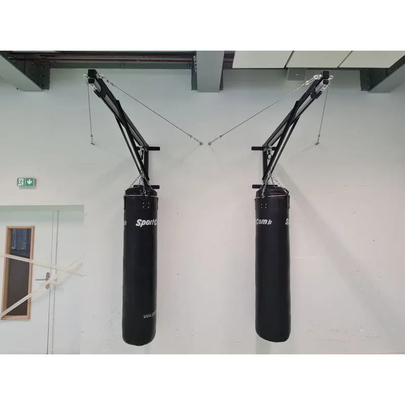 Wandhalterung mit Schiene und Laufwagen SportCom Sandsackhalterung