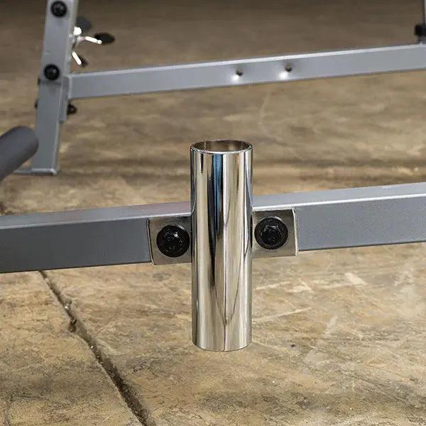 Kraftstation mit Hantelbank