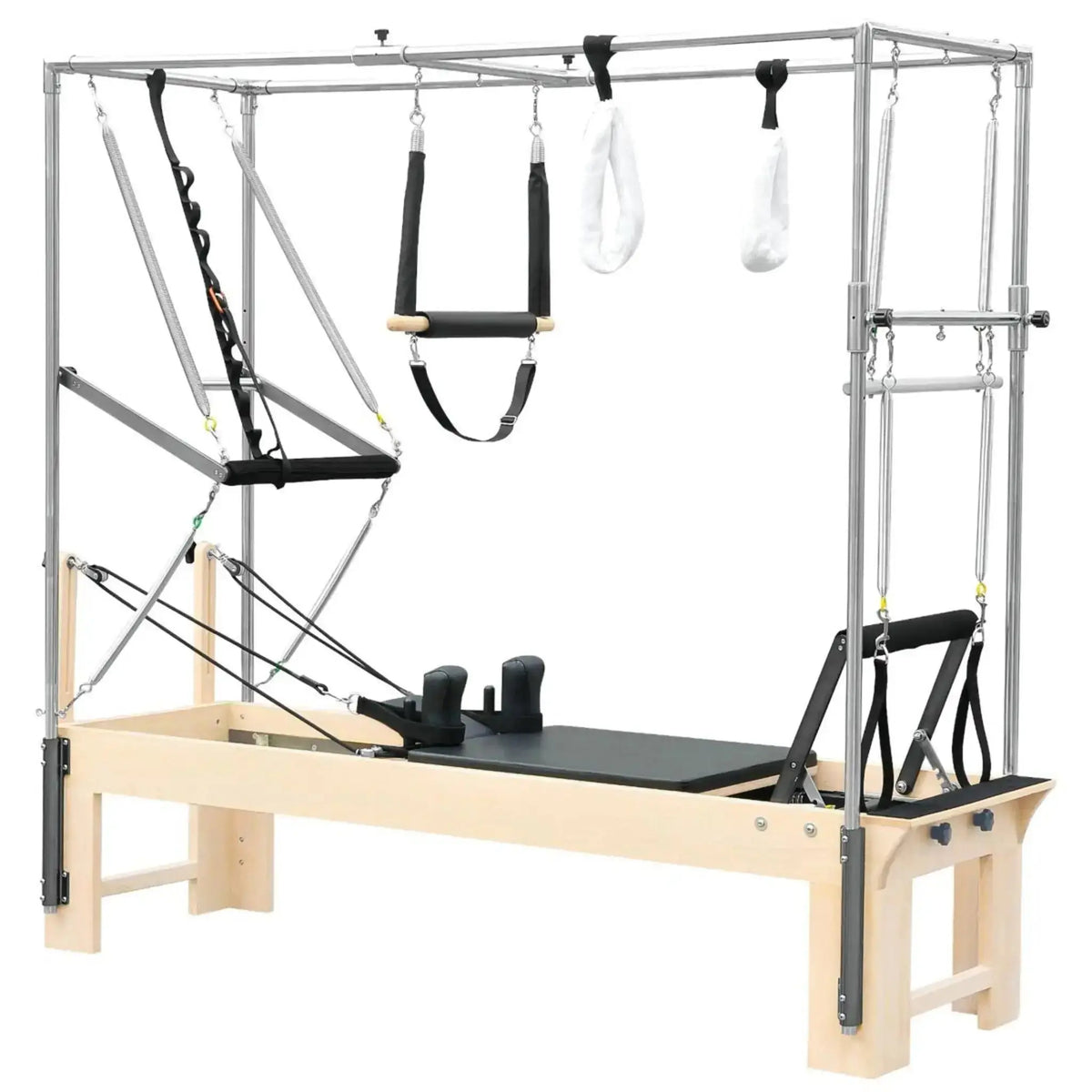 Elina Pilates Cadillac Reformer aus Rock-Ahorn – Schrägansicht mit Trapezrahmen und Polstern in Schwarz