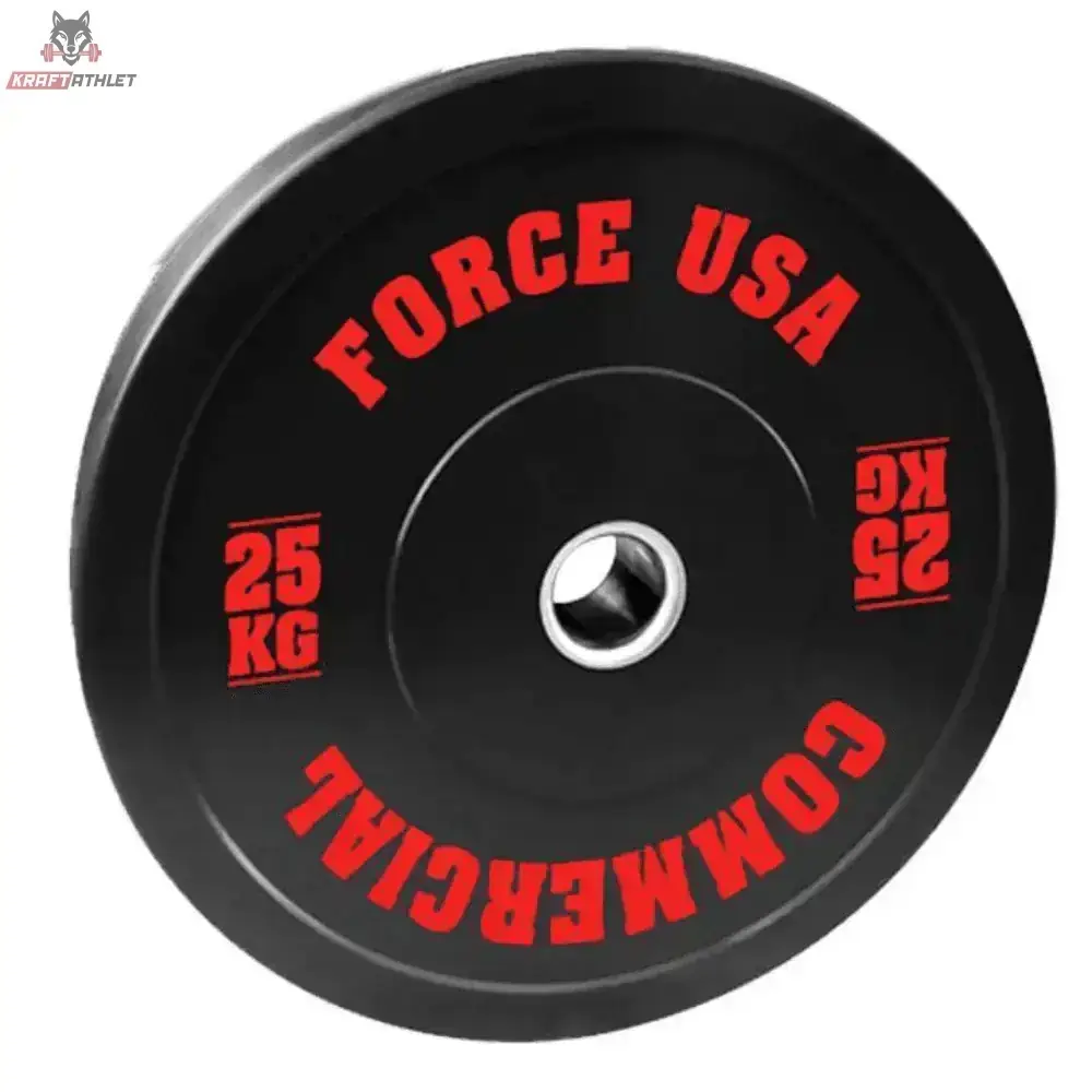 Force USA Ultimate Training Bumper Plate 20 kg, schwarze Scheibe mit roter Schrift, Frontansicht