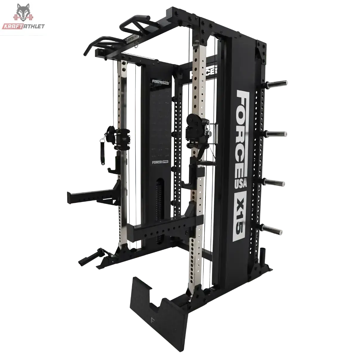 Force USA X15 Pro Multi Trainer in Schwarz, Schrägansicht vor schwarzem Hintergrund