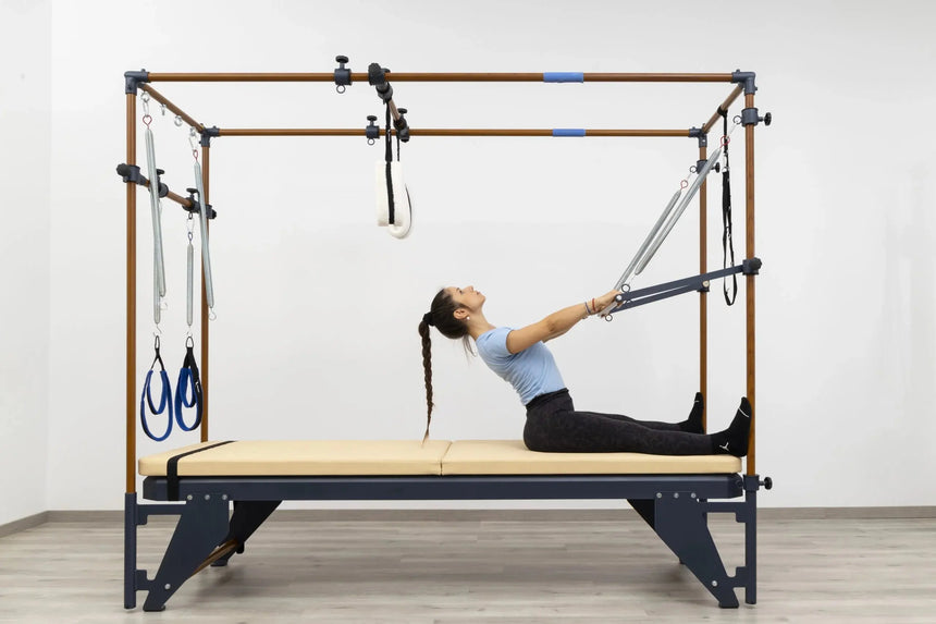 Side view of the HEGREN Cadillac Trapeze TALMA TRC showcasing its steel frame and beige upholstery.