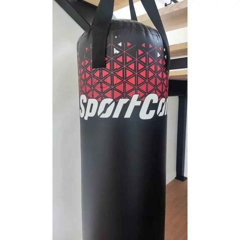 SportCom Air-Water Trainingssandsack, Nahaufnahme des oberen Teils mit rotem Muster und Logo