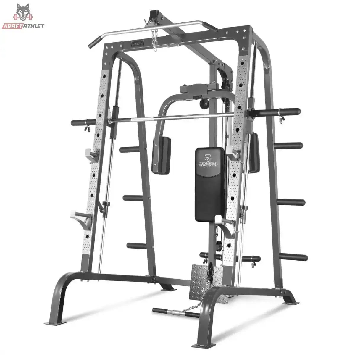 Titanium Strength 180SP Total Smith Machine – Frontansicht mit Gewichtsblock, Latzug und Multipressen-Stange