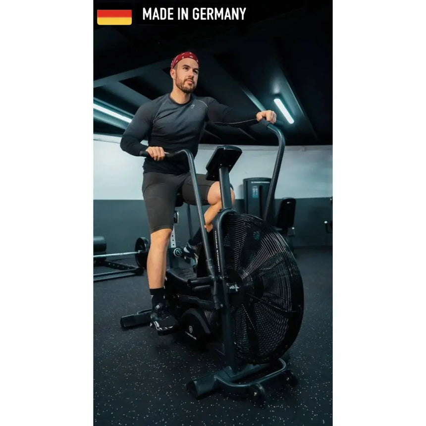 Titanium Strength Air Bike Pro V2 + Windschutz Titanium Strength