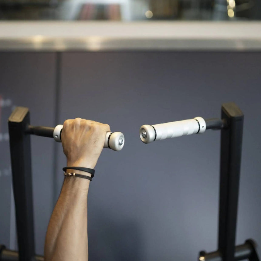 Titanium Strength Elite Series Iso-Lateral Lat Pulldown Titanium Strength