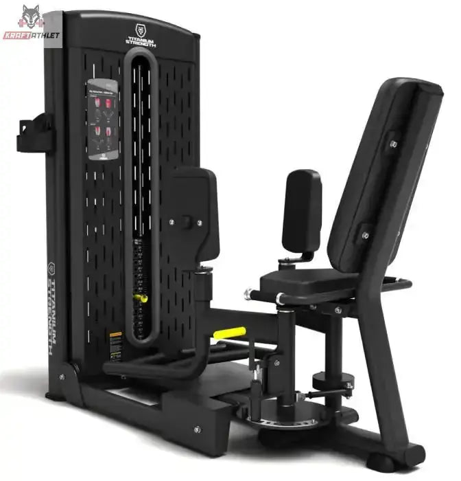 Titanium Strength M9 Selectorized Dualtrainer Abduktor/Adduktor, Schrägansicht mit Sitz und Beinpolstern