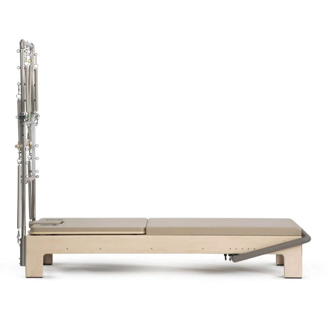 Elina Pilates Elite Advanced Reformer mit Tower Elina Pilates Pilates Reformer 