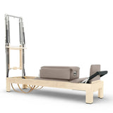 Elina Pilates Reformer Klassisch Naturholz mit Tower – Nahaufnahme