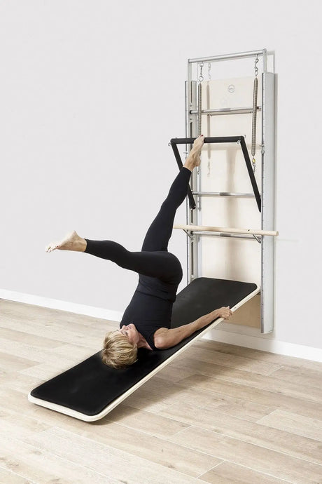 Elina Pilates Wall Board ONNE, Mattentisch mit rutschfester Matte
