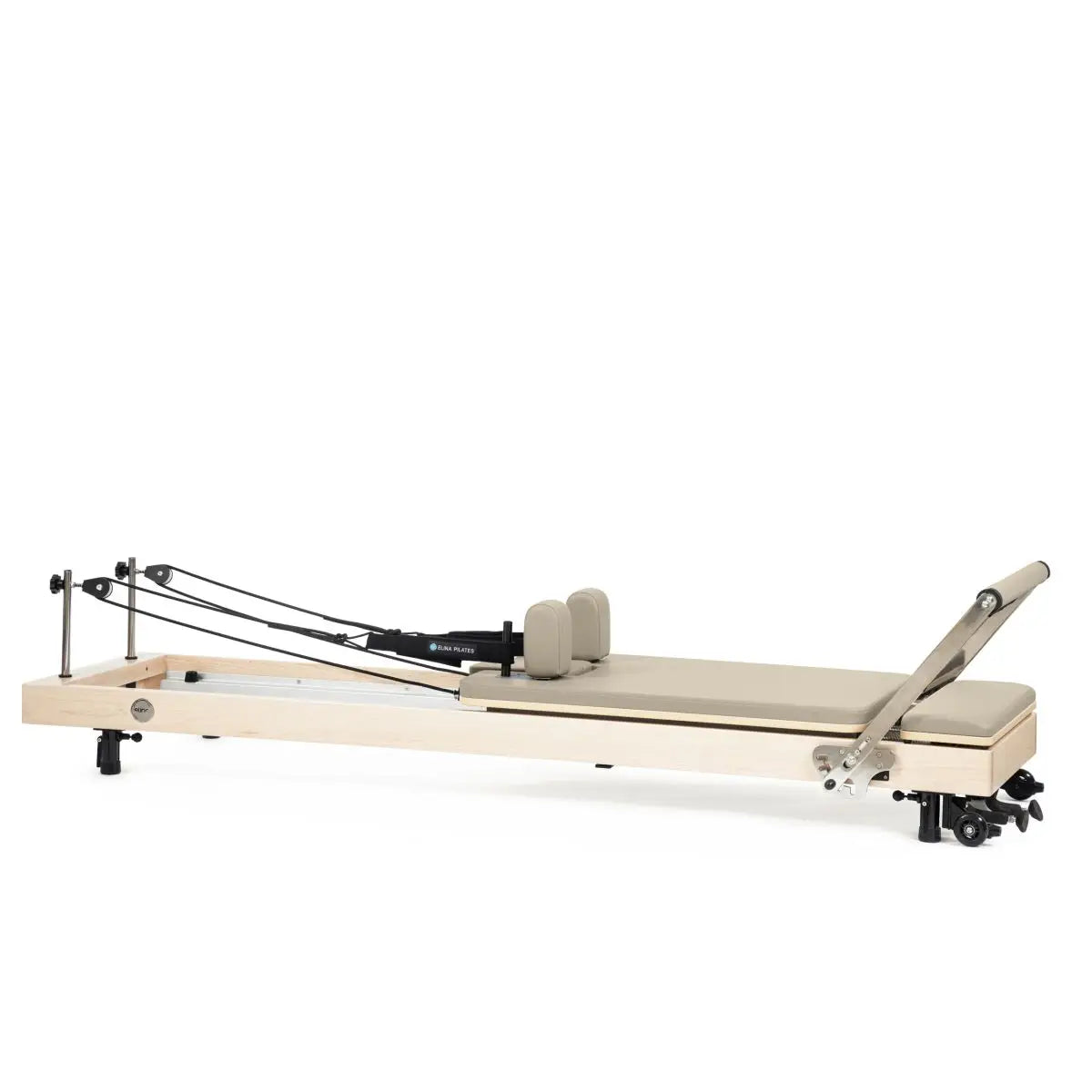 Vertikaler Pilates Reformer in Helle Mokka, Seitenansicht