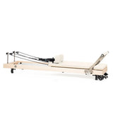 Vertikaler Pilates Reformer in Elfenbein, Seitenansicht