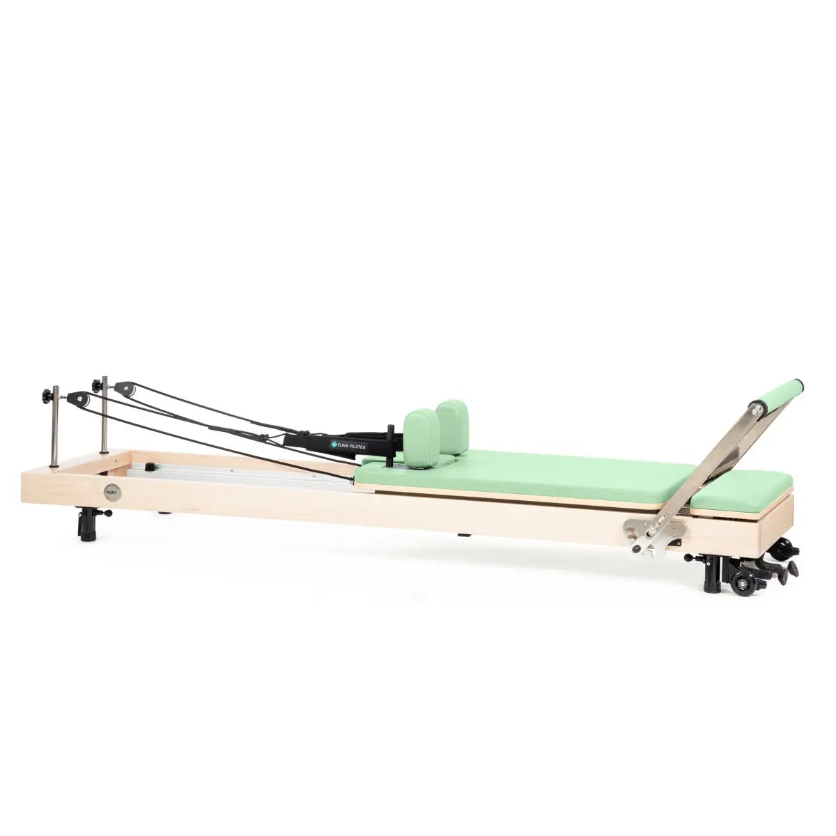 Vertikaler Pilates Reformer in Grün, Seitenansicht