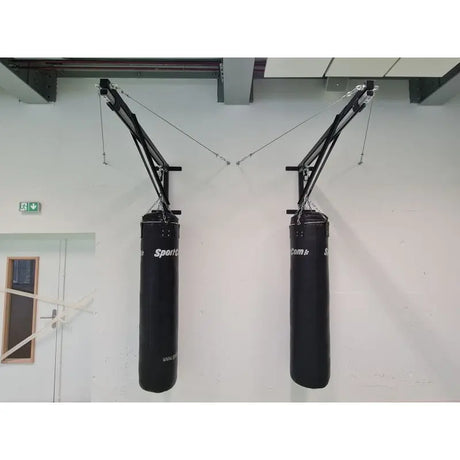 Wandhalterung mit Schiene und Laufwagen SportCom Sandsackhalterung