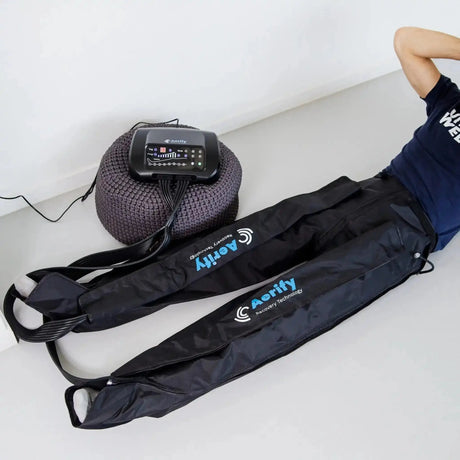 Aerify Standard Recovery System mit Pants, Person trägt Pants bei Wiederherstellungssitzung