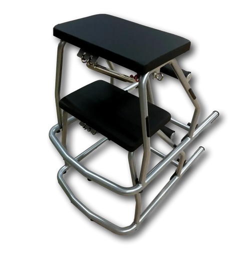 Body & Exercise Chair Salvaspazio Frontansicht mit Sitz, Pedal und gebogenem Chromrahmen