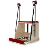 Elina Pilates Combo Chair Elite mit Polster in Rot, Schrägansicht mit Gummizug-Griffen
