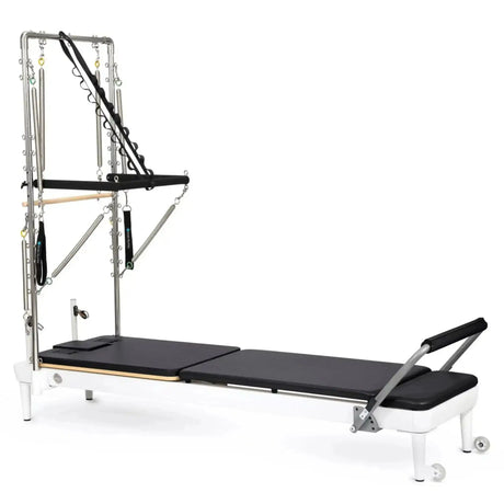 Elina Pilates Nubium mit Tower, Polster in Schwarz, Schrägansicht