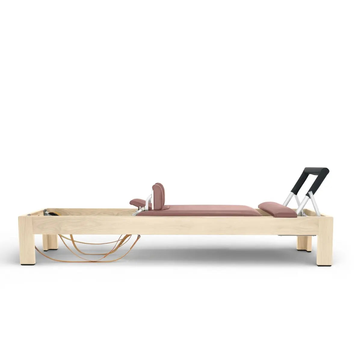 Elina Pilates Classic Reformer aus Ahornholz mit Polster in Mokka, Seitenansicht