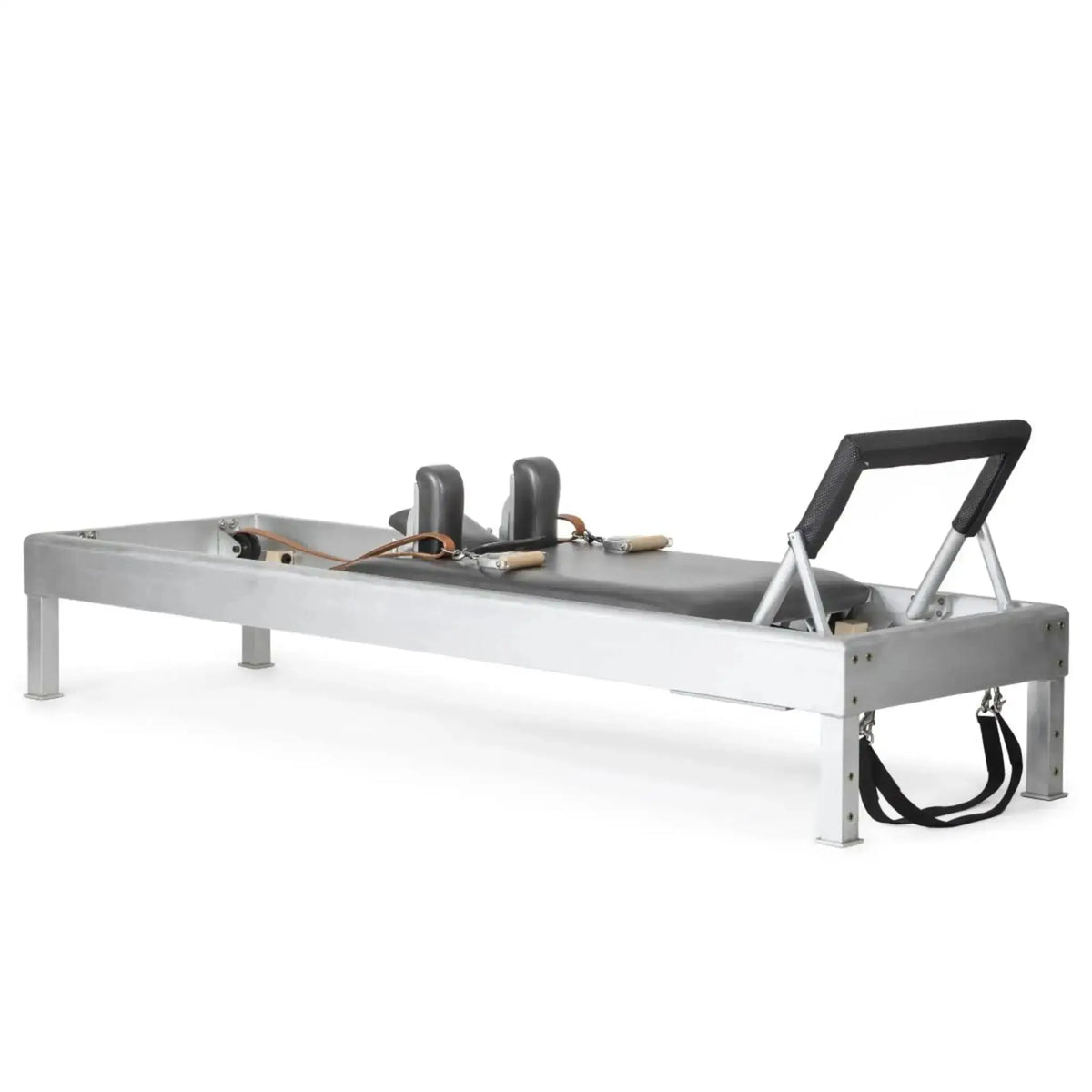 Elina Pilates Classic Reformer aus Aluminium, Polster in Grau, Schrägansicht