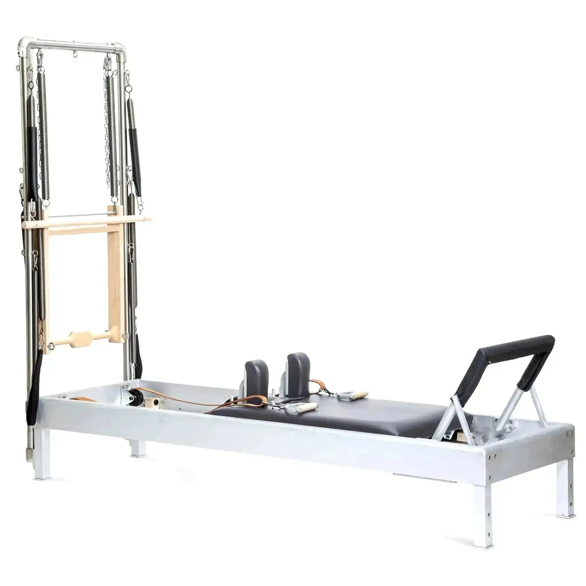 Elina Pilates Classic Reformer mit Tower aus Aluminium – Seitenansicht mit Polstern in Grau, freigestellt vor weißem Hintergrund
