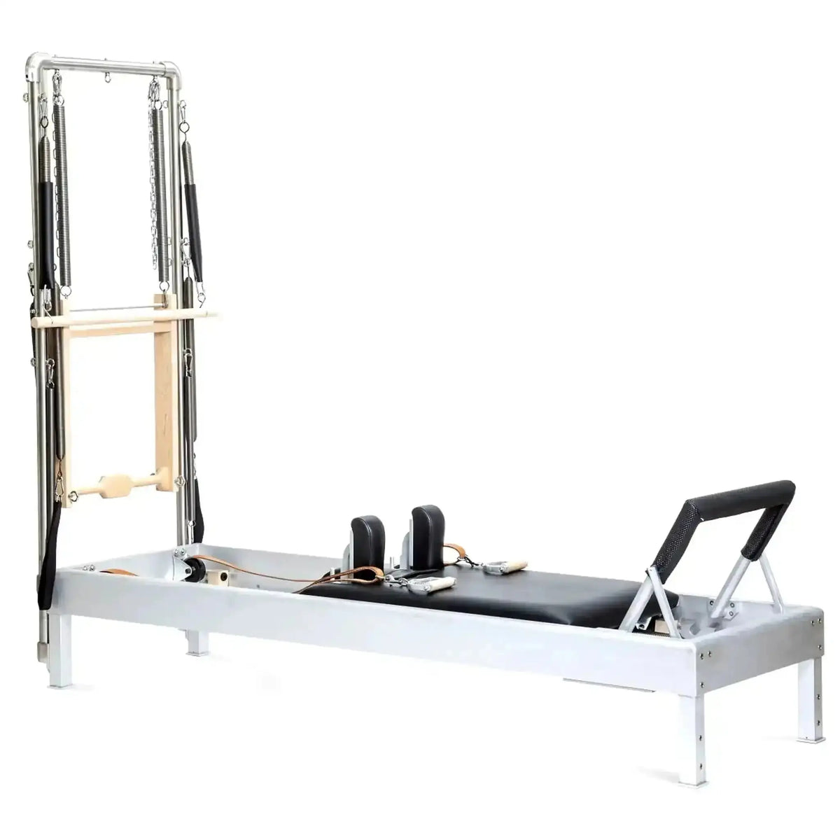 Elina Pilates Classic Reformer mit Tower aus Aluminium – Seitenansicht mit Polstern in Schwarz, freigestellt vor weißem Hintergrund