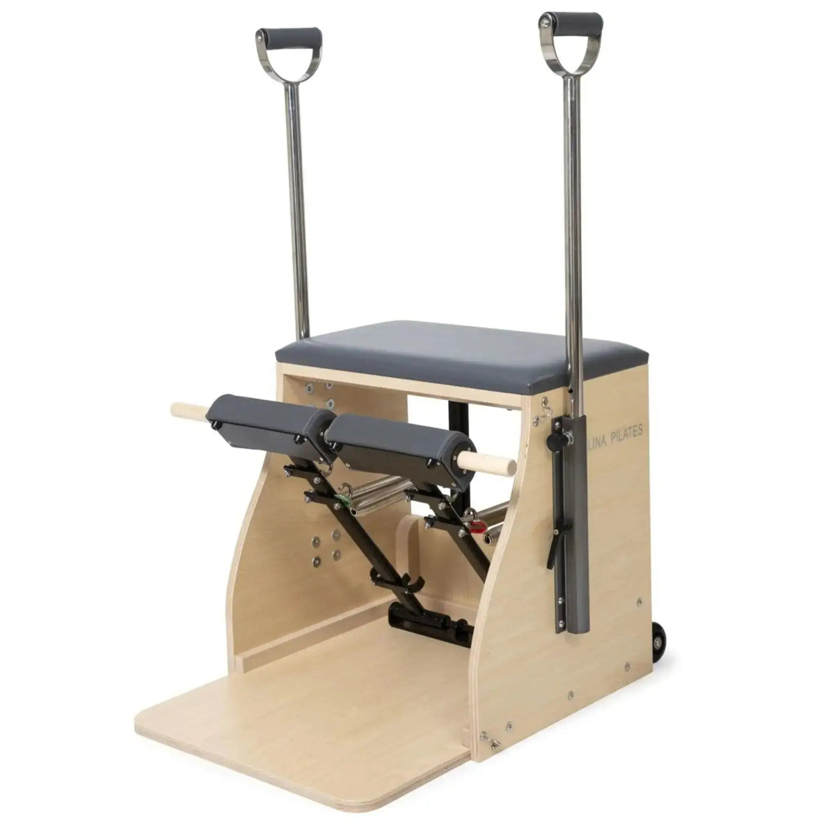 Elina Pilates Combo Chair mit Holzbasis in Grau, Schrägansicht mit Holzkorpus
