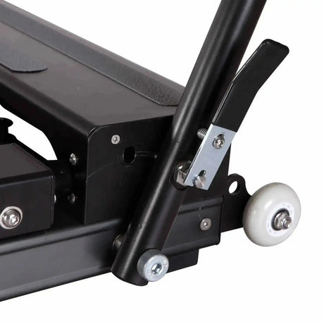 Elina Pilates Domo Reformer aus Aluminium, Detail der Transportrolle und des Standfußes am Rahmen