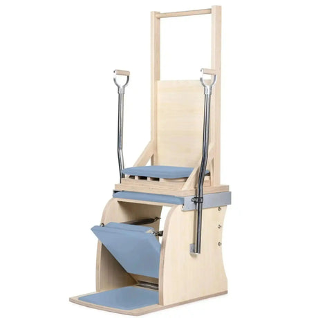Elina Pilates Electric Chair Kombi-Wunda aus Ahornholz in Ocean Blue, Schrägansicht mit blauen Polstern