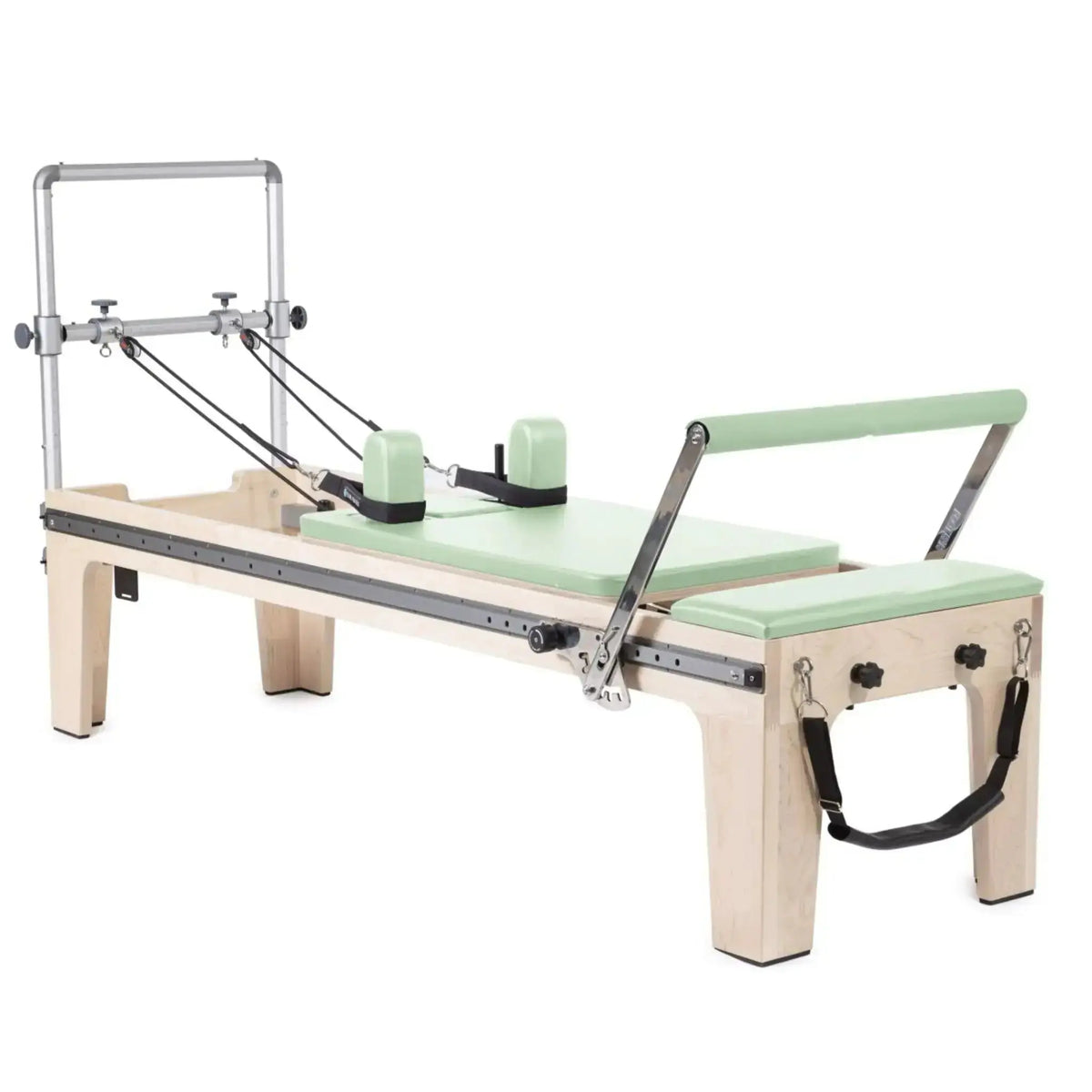Elina Pilates Master Instructor Physio Reformer aus Ahornholz mit hellgrünen Polstern, Seitenansicht