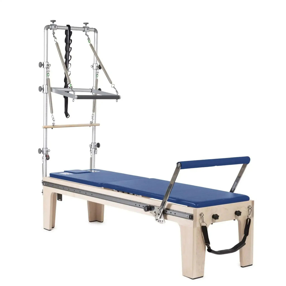 Elina Pilates Master Instructor Physio Reformer mit Tower – Seitenansicht mit Polstern in Blau, freigestellt vor weißem Hintergrund