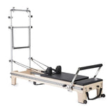Elina Pilates Master Instructor Reformer mit Tower aus Ahornholz mit schwarzen Polstern, Seitenansicht