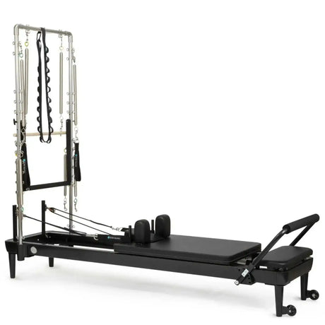 Elina Pilates Nubium Black Edition mit Tower in Schwarz, Schrägansicht mit Tower und Fußstange