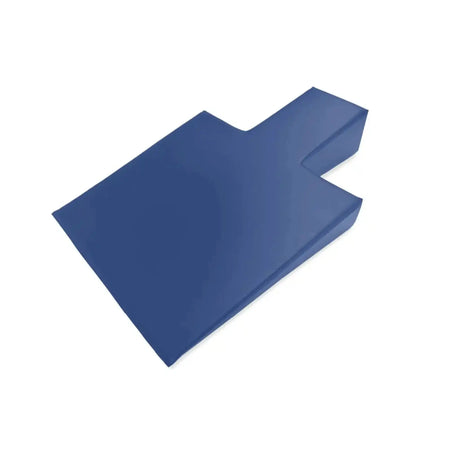 Elina Pilates Postural Wedge Lagerungskeil in Schrägansicht mit Aussparung, Farbe Blau