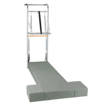Elina Pilates Wall Unit – Polster in Eukalyptus mit Turm aus Metall