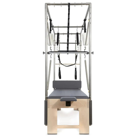 Elina Pilates Wooden Cadillac aus Rock-Ahorn, Stirnansicht mit Rahmen und Schlaufen