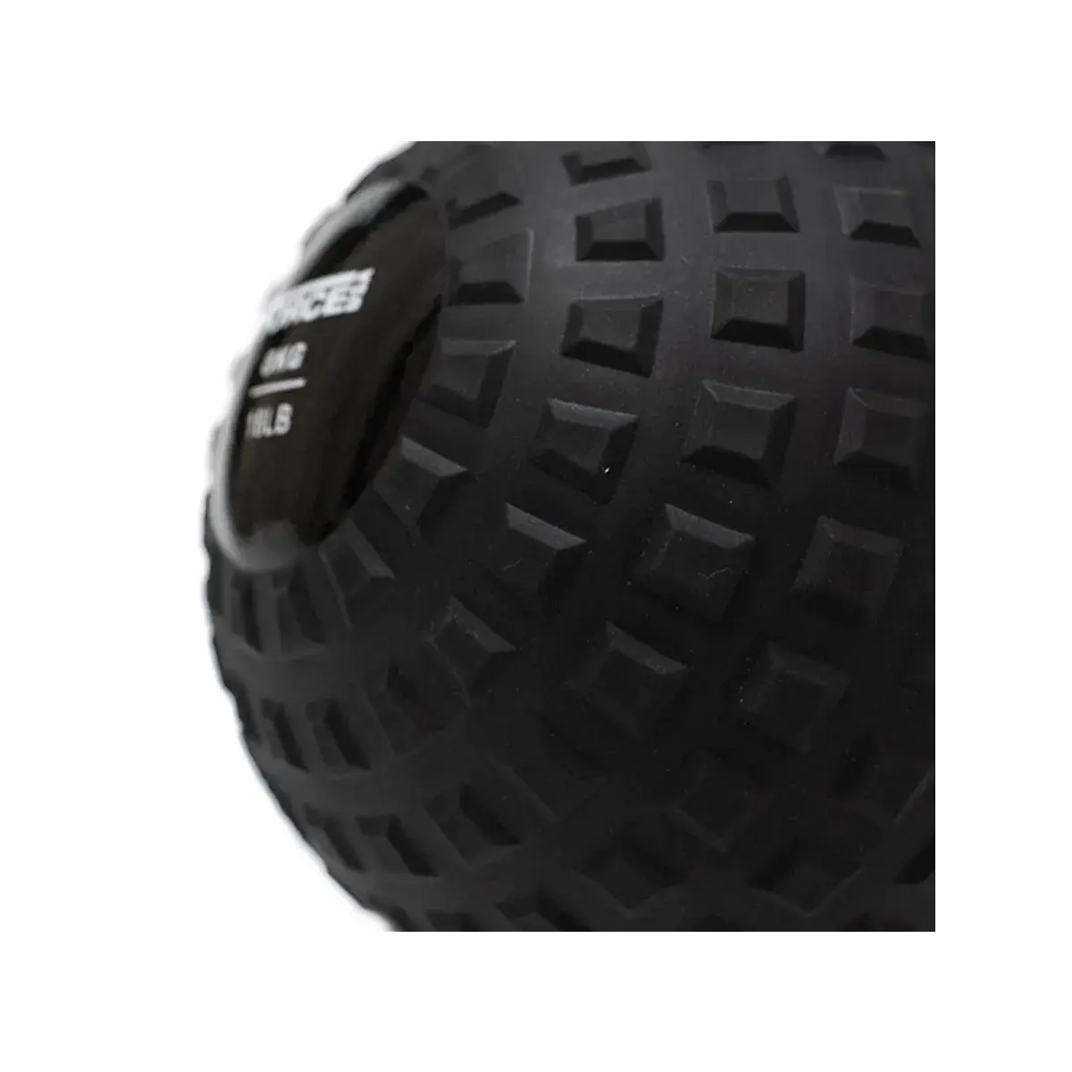 Force USA Elite Slam Ball 4 kg – robust, textured slam ball for intensive functional training.
