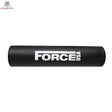 Force USA Barbell Pad in Schwarz mit weißem Logo, Seitenansicht des Nackenpolsters auf weißem Hintergrund