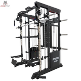 Force USA F100 V2 All-In-One Trainer in Schwarz, Seitenansicht mit Hantelablagen und Stapelgewicht