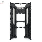 Force USA Functional Trainer Rack mit Half Rack in Schwarz, Frontansicht mit Gewichtsverkleidung