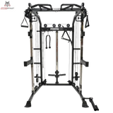 Force USA G1 V2 All-In-One Trainer in der Frontansicht mit Kabelzug, Multipresse und Klimmzugstange