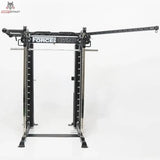 Force USA G20 V2 Pro All-In-One Trainer mit Lat Row Station, Frontansicht im Raum mit ausgeklappten Armen