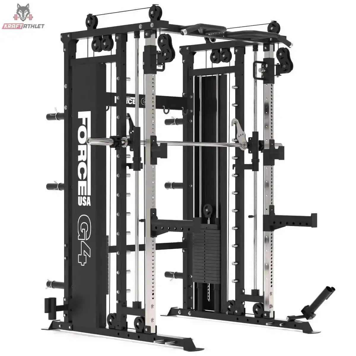 Force USA G4 All-In-One Trainer in Schrägansicht mit Doppelseilzug und Gewichtsstapel
