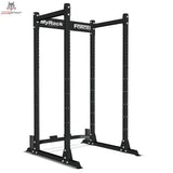 Force USA MyRack Power Rack Basis, Schrägansicht des schwarzen Racks mit Lochraster