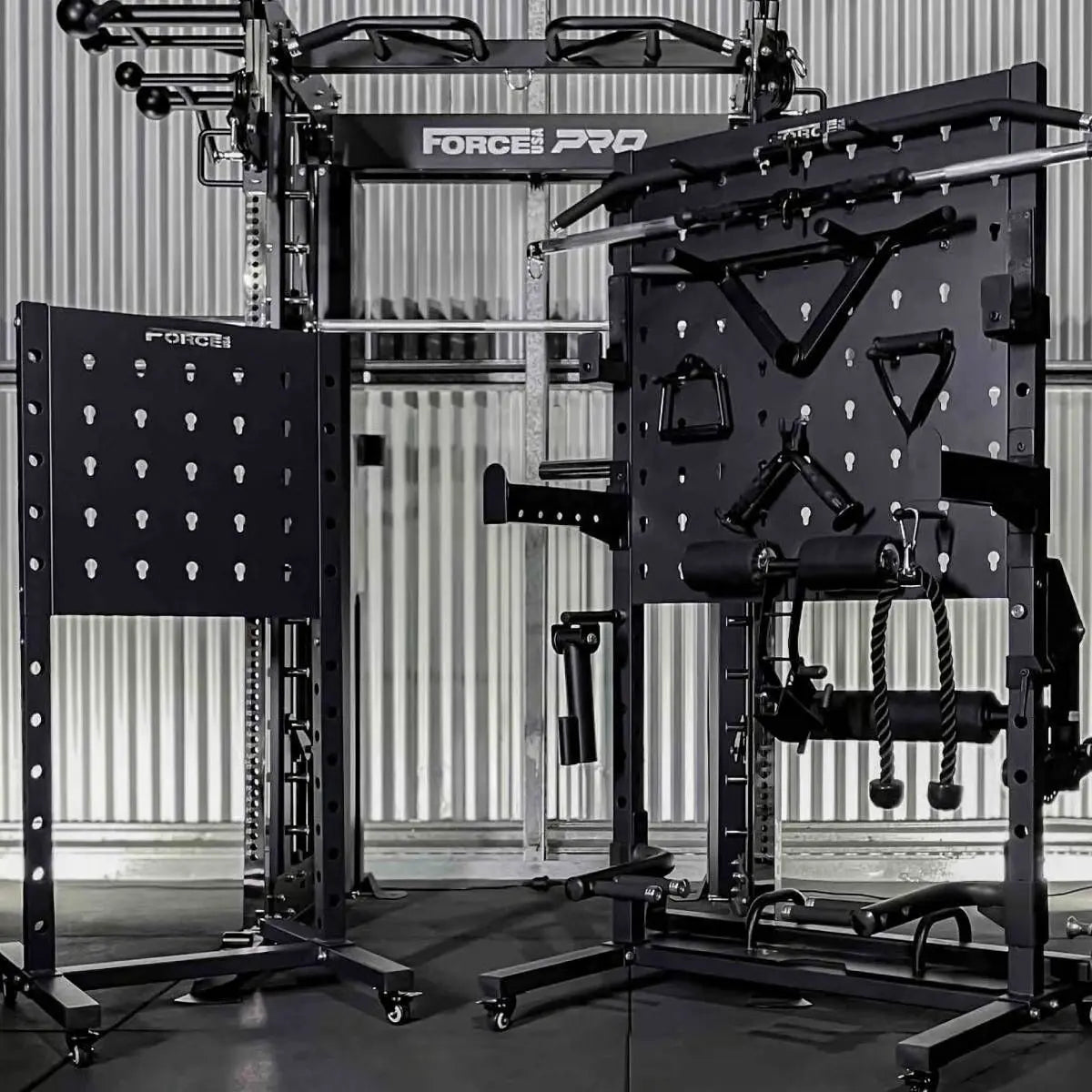 Force USA Storage Rack Pro Zubehörregal, Regal beladen Industrieansicht