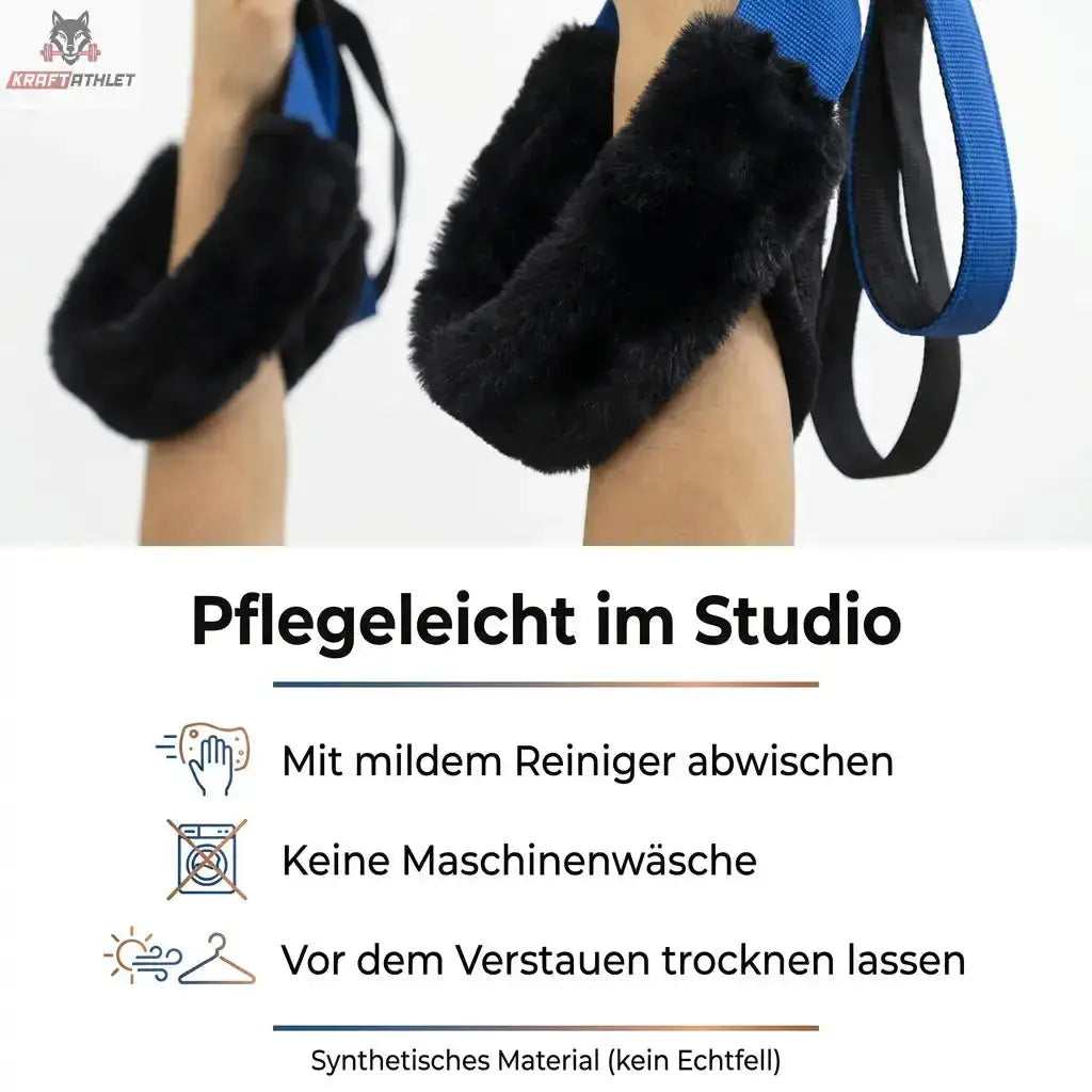 Hegren Cadillac Fur Loops, Detail der schwarzen Fellschlaufen am Handgelenk mit Pflegehinweisen
