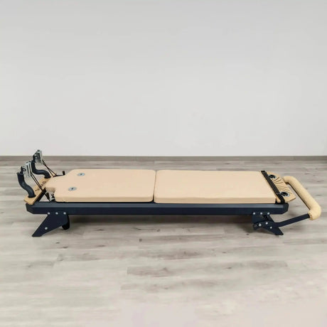 Hegren Mat Converter TALMA auf dem Reformer montiert, Seitenansicht ohne Person