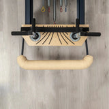 Hegren Plank Grips TALMA Reformer-Griffe am Reformer montiert, Draufsicht auf die Befestigung