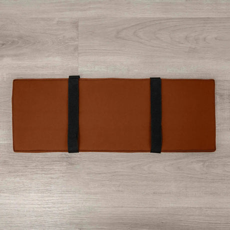 Hegren Platform Pad LEGATO Reformer-Auflage in Braun M32 mit schwarzen Gurten, Draufsicht