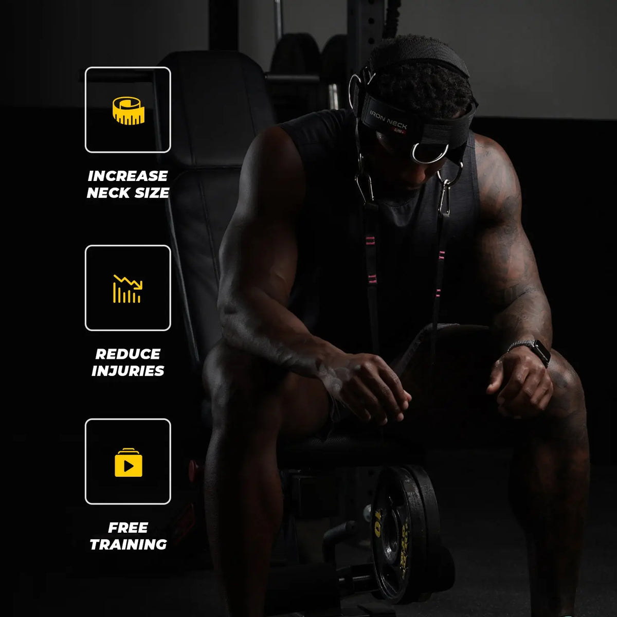 Iron Neck Strength Bundle Nackentrainer-Set, Person trainiert Nackenmuskulatur